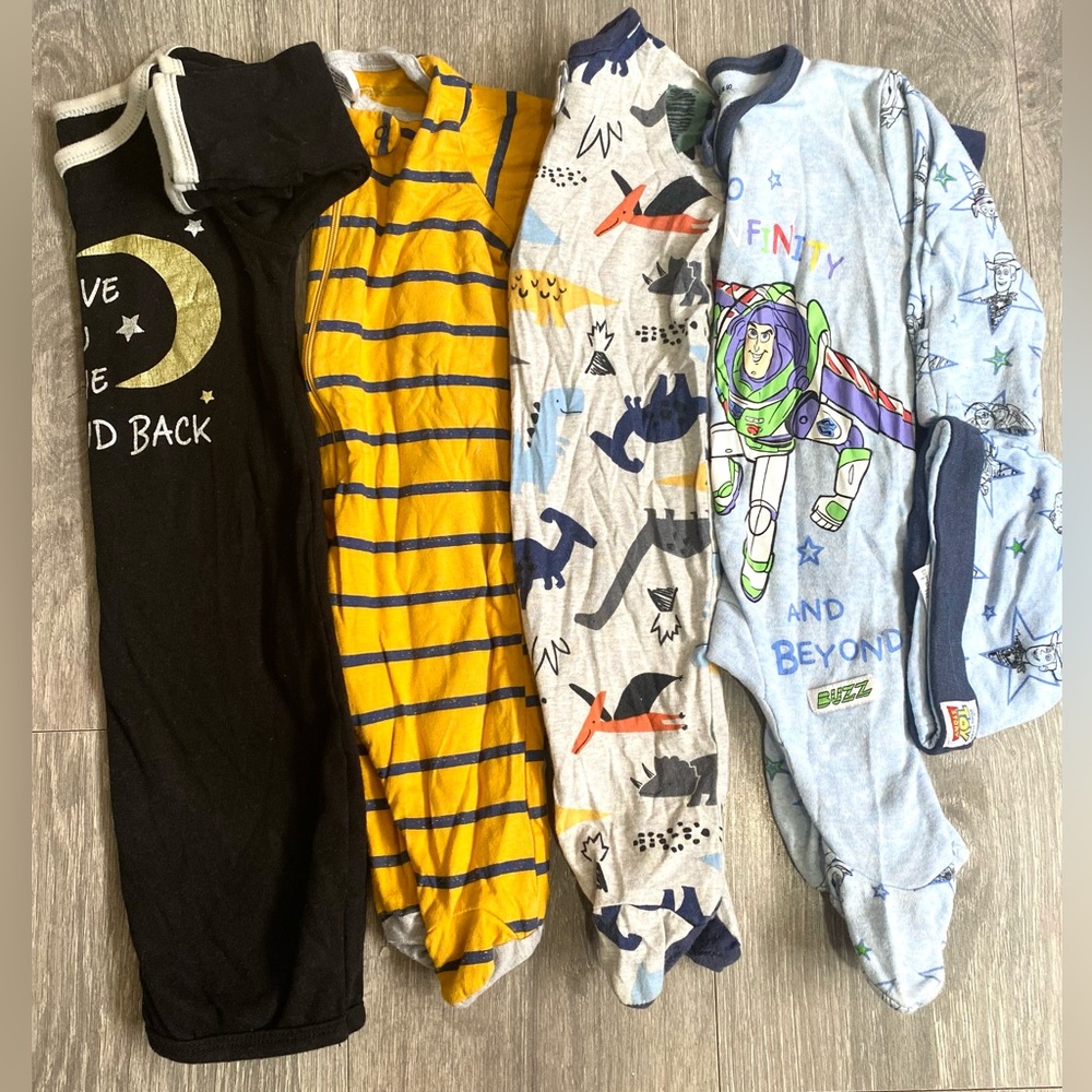 🩵 0-3 MONTH BOY FOOTIE PAJAMAS BUNDLE OF 3 & ONE GOWN 4 PIECES GERBER DISNEY🩵